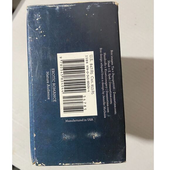 Fifty Shades Trilogy EL James slipcase set of books - Picture 5 of 5